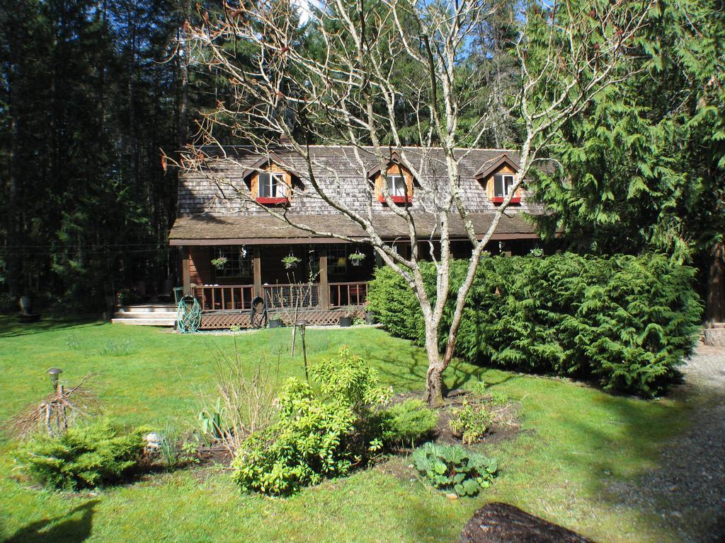 Cedar Song B&B Парксвилл Экстерьер фото